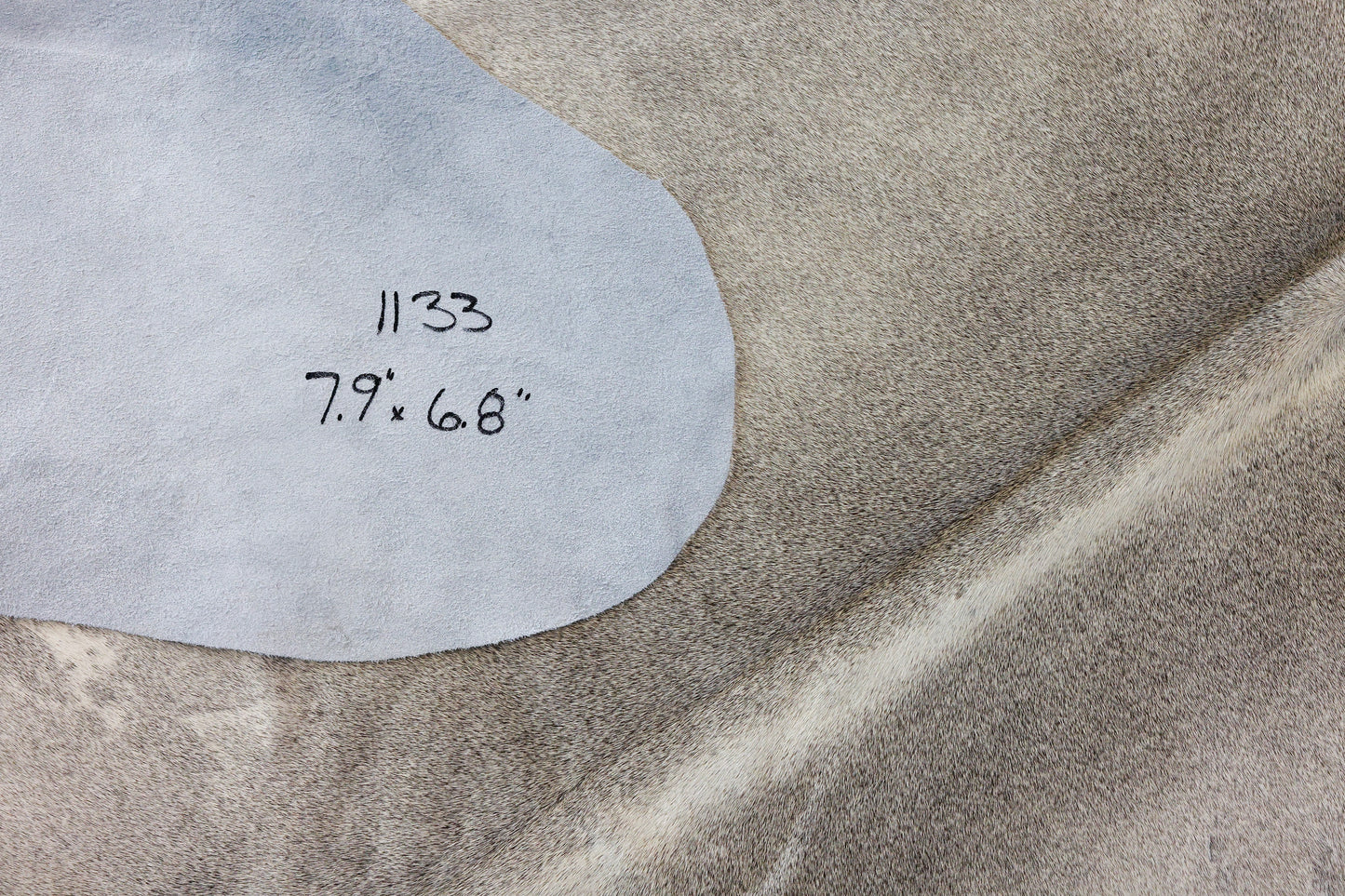 Natural Brazilian Cowhide Pattern 1133 (Grey)