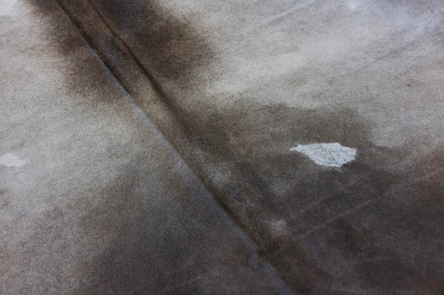 Natural Brazilian Cowhide Pattern 1162 (Grey Brown Brindle)
