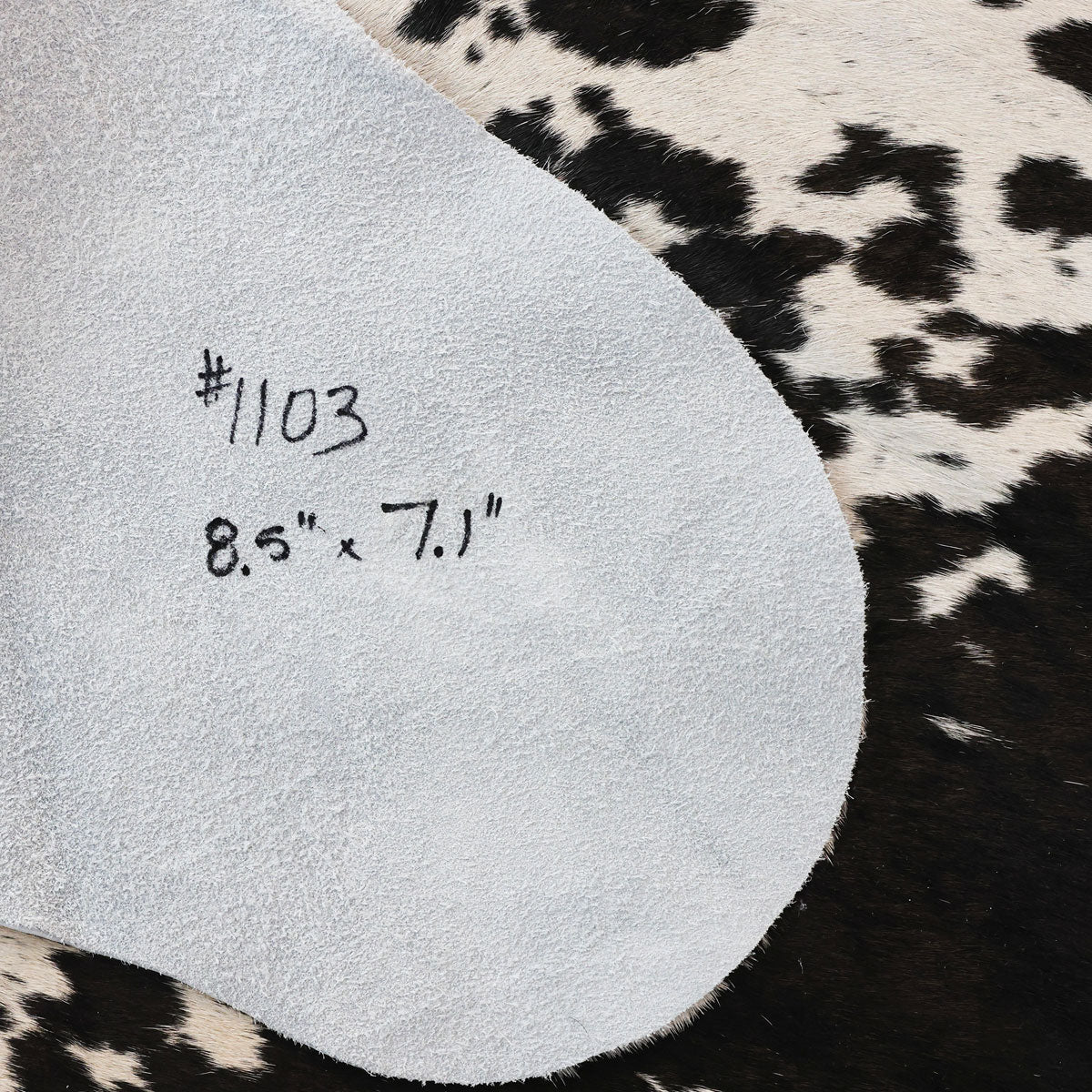 Natural Brazilian Cowhide Pattern 1103 (Black and White)