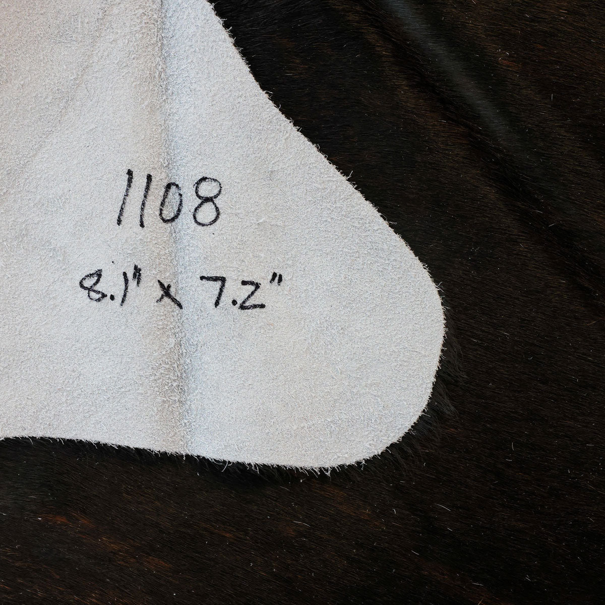 Natural Brazilian Cowhide Pattern 1108 (Black and White)