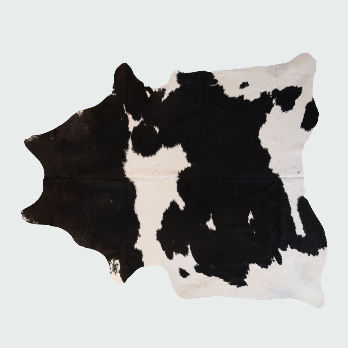 Natural Brazilian Cowhide Pattern 1109 (Black and White)