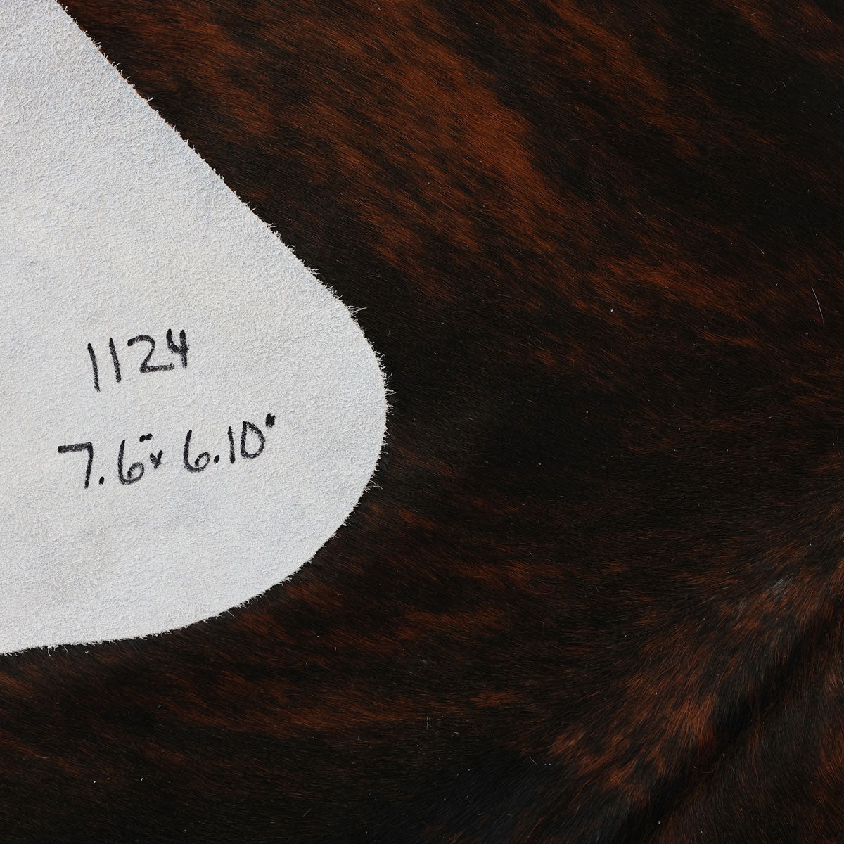 Natural Brazilian Cowhide Pattern 1124 (Golden Brown)
