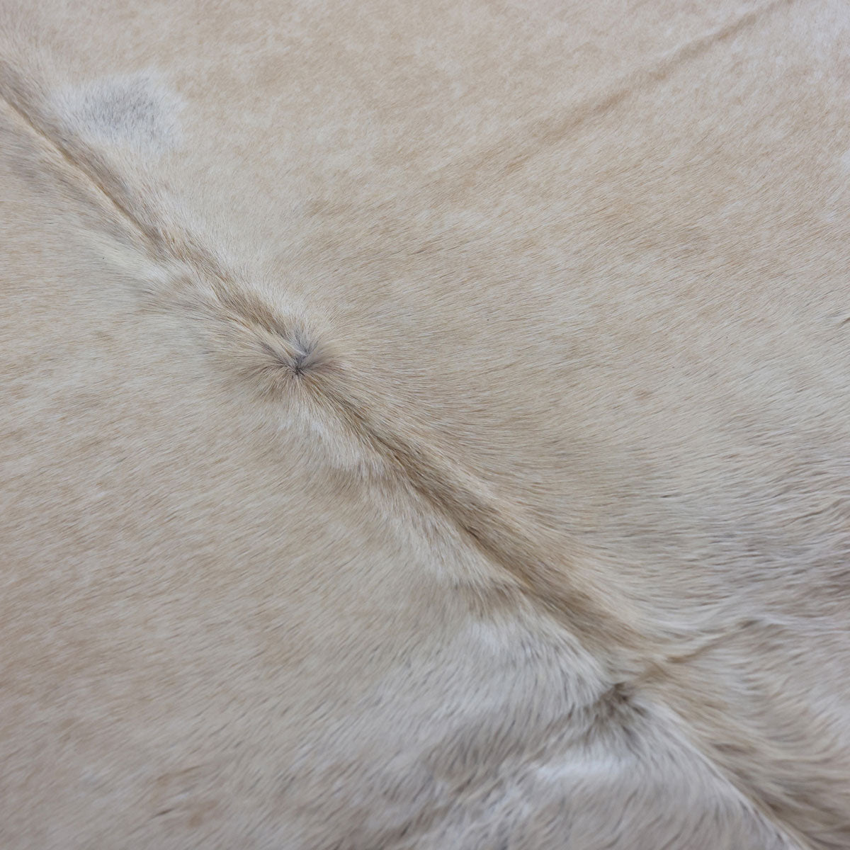 Natural Brazilian Cowhide Pattern 1132 (Grey)
