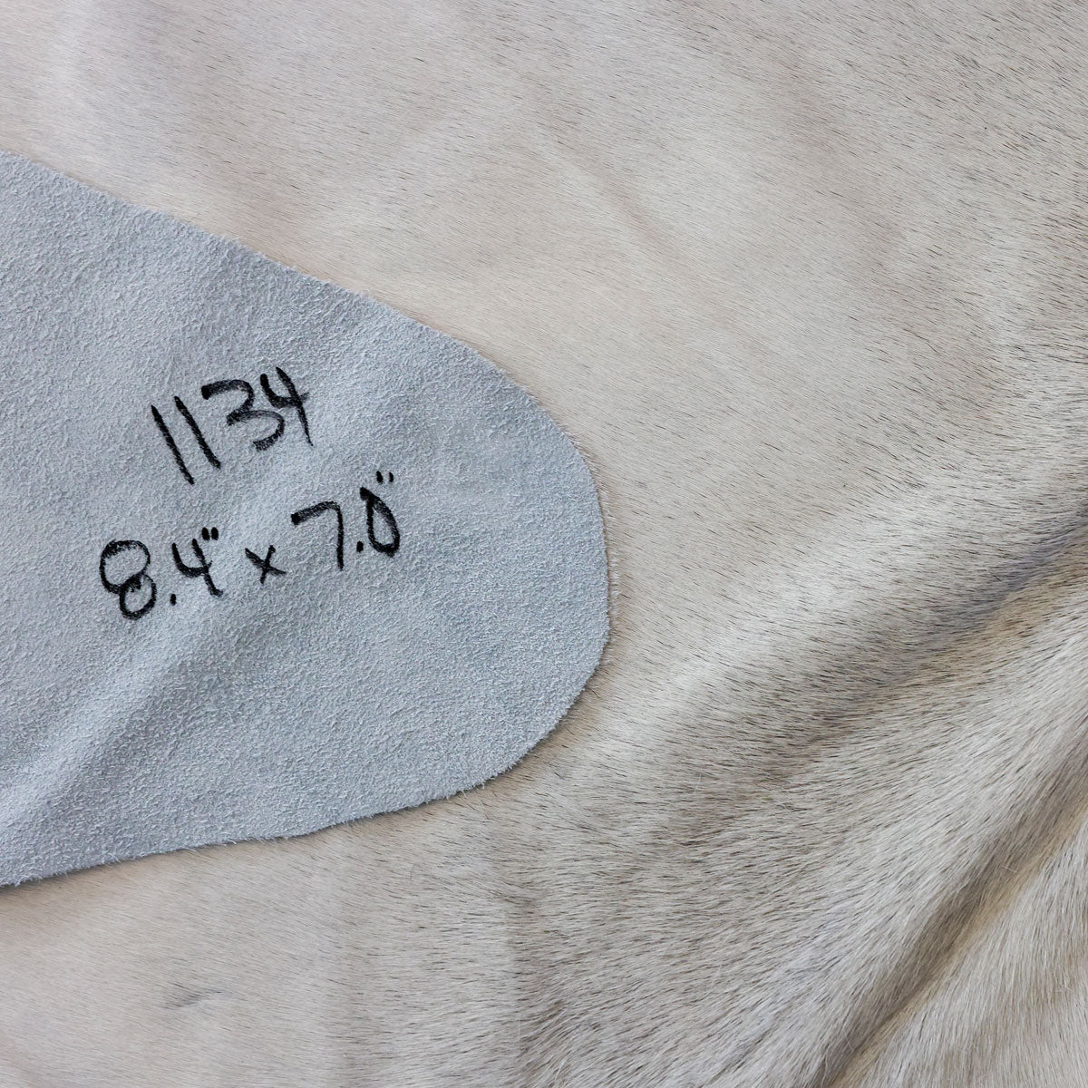 Natural Brazilian Cowhide Pattern 1134 (Grey)