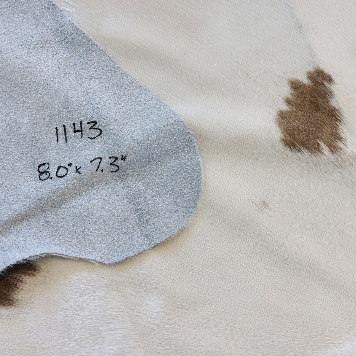 Natural Brazilian Cowhide Pattern 1143 (Golden Champagne)