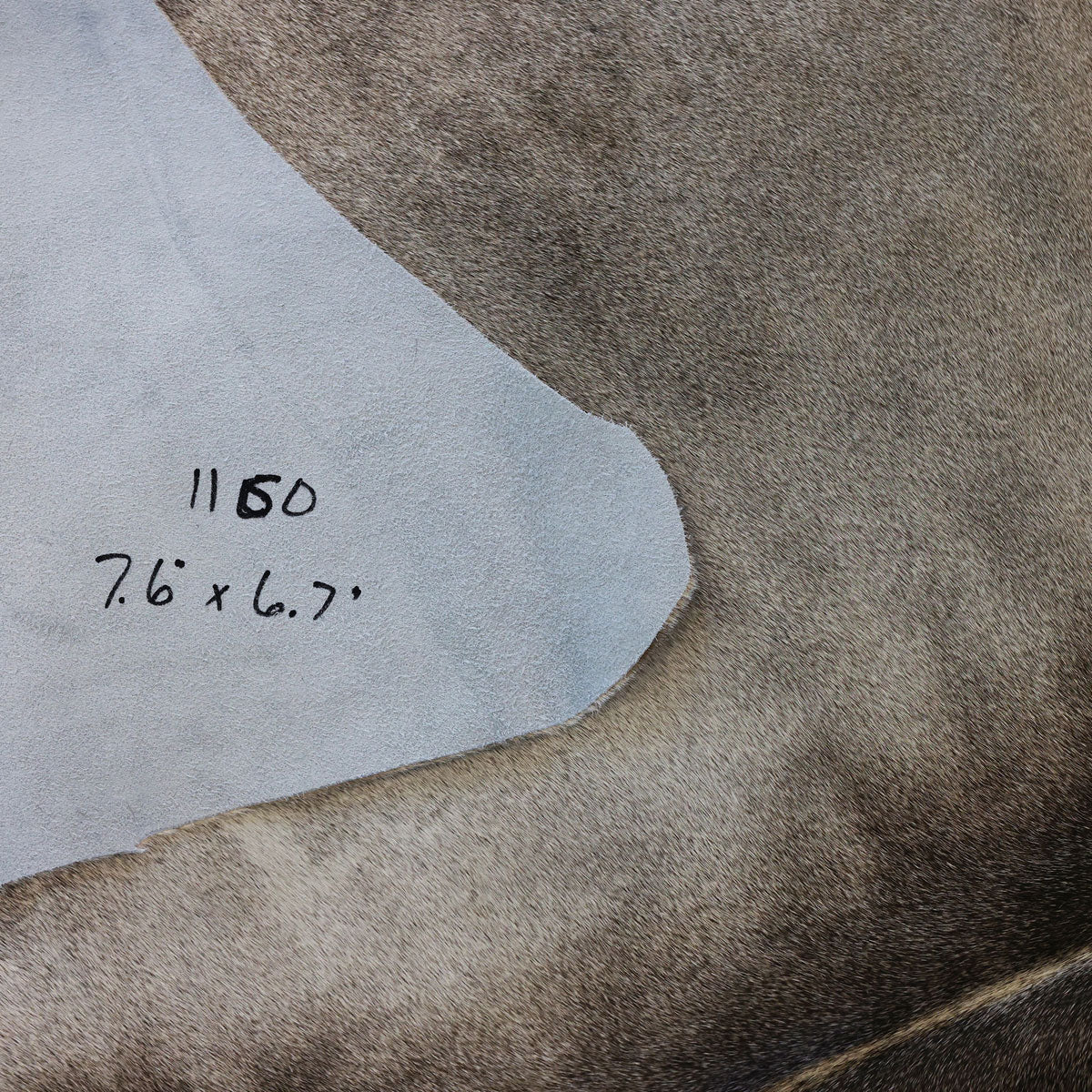 Natural Brazilian Cowhide Pattern 1160 (Grey Brown Brindle)