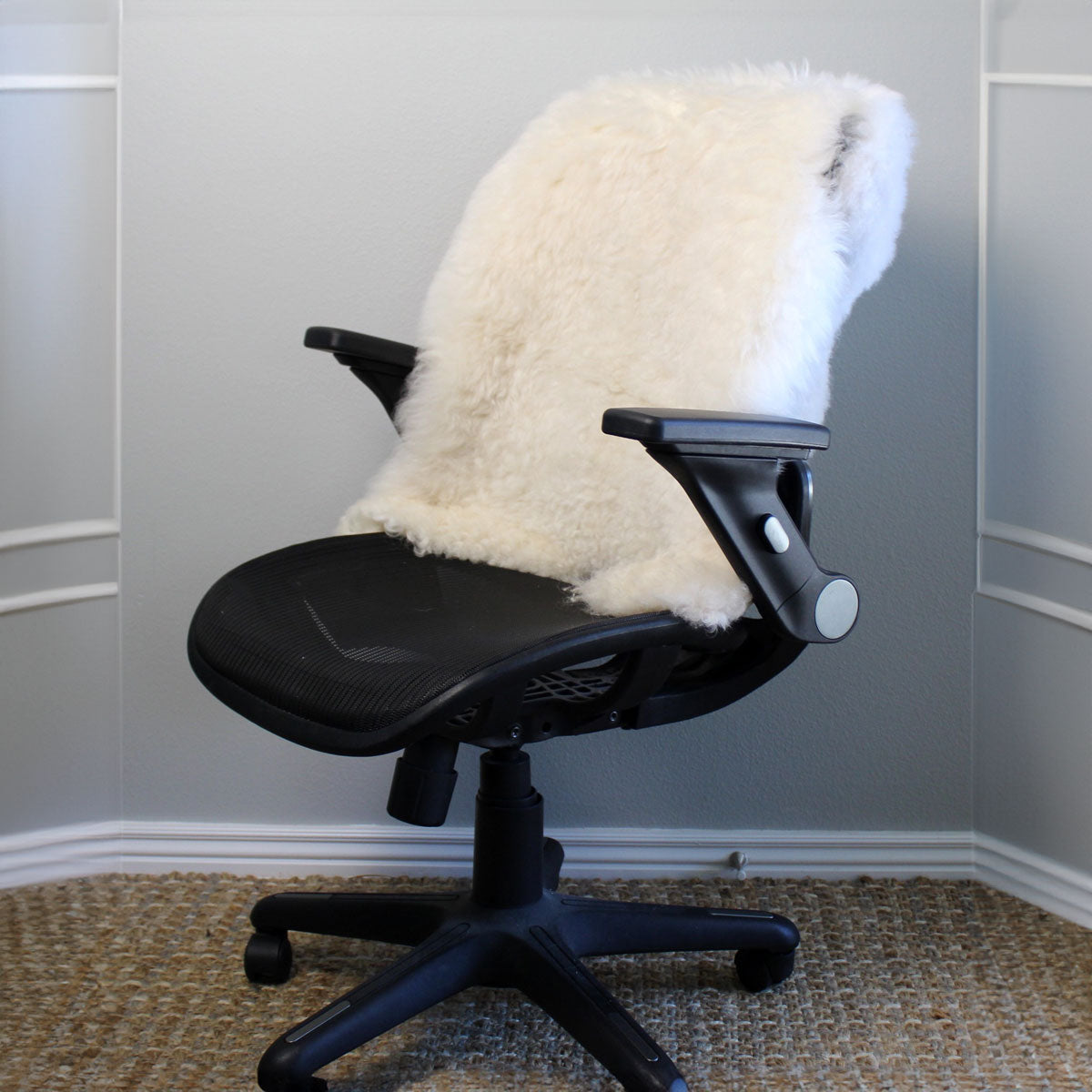 Single Ivory Shorn Iceland Sheep Rug Cushion