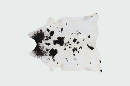 Natural Brazilian Cowhide Pattern 1175 (Black and White)