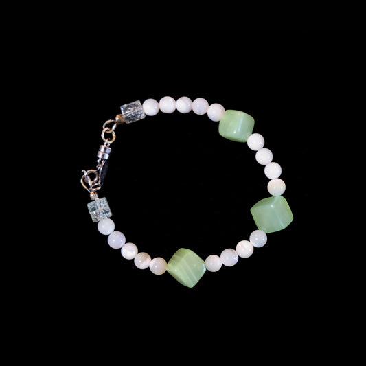 6.5" Jade & Mother-of-Pearl Bracelet with Silver Magnetic Clasp 200